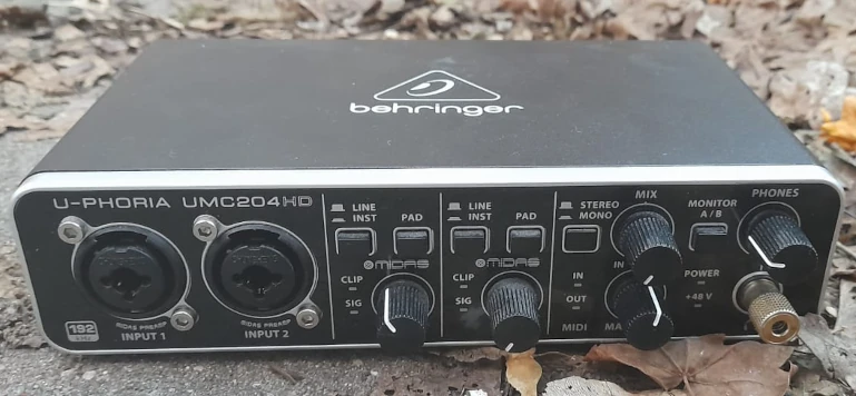 behringer.webp